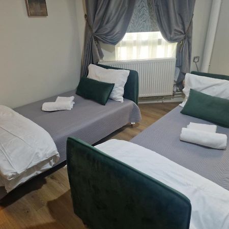 Gloucester Gardens لندن المظهر الخارجي الصورة