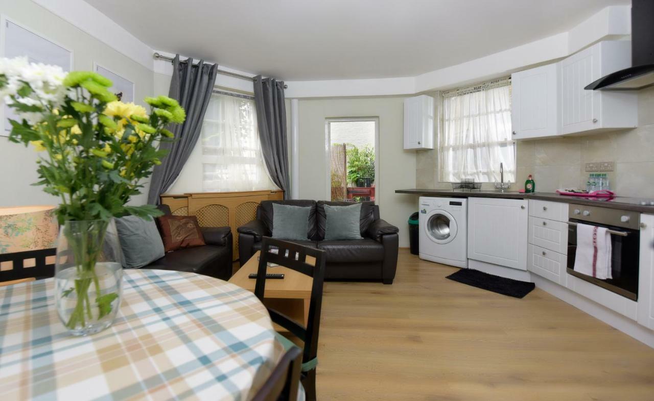 Gloucester Gardens لندن المظهر الخارجي الصورة